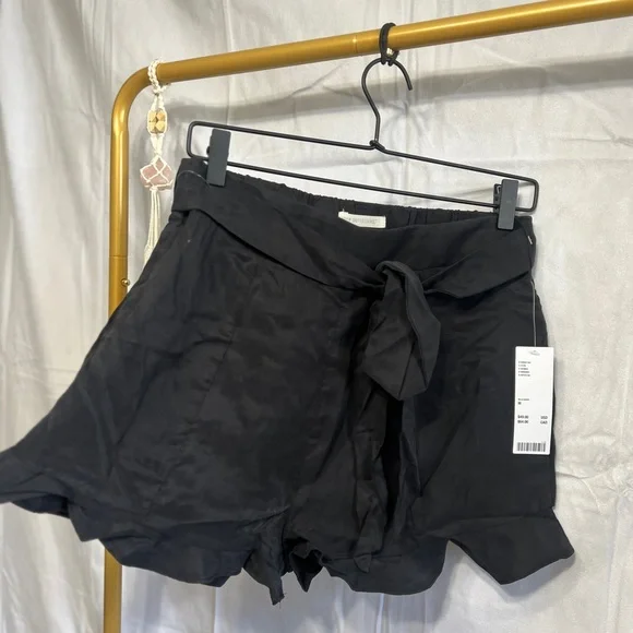 Urban Outfitters Shorts - Picture 4 of 4
